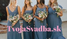 Modré šaty pre družičky: Farba roka 2020, ktorá zaujme aj v tom ďalšom! - TvojaSvadba.sk